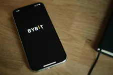 Bybit подтверждает, что вывод средств активен, предупреждает о задержках